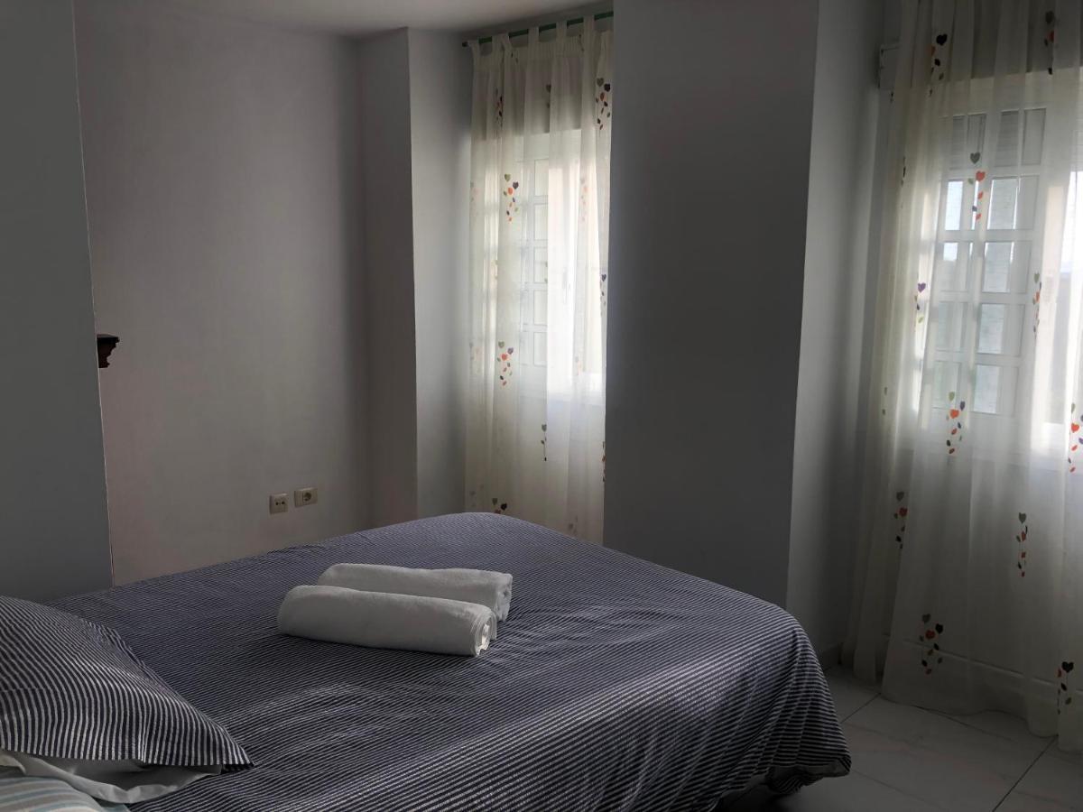Pension Mar De Rosa Villanueva De Arosa Exteriör bild